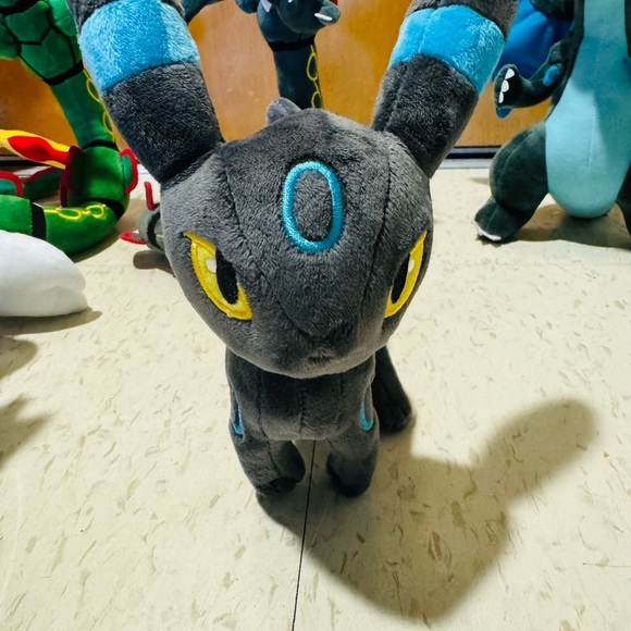 6 Pokémon plush - Picture 3 of 9